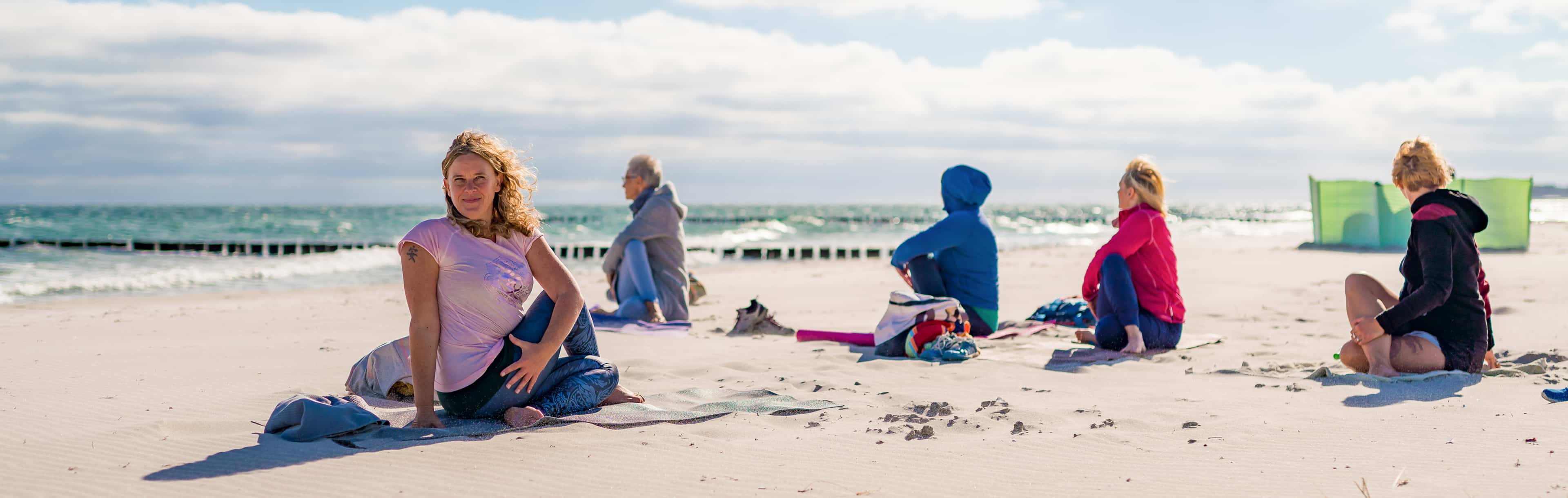 Yogakurs am Strand